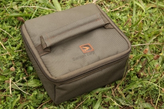 Avid Carp Medium Tackle Pouch taška na doplňky